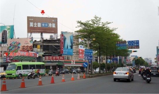 L-0082鐵架廣告塔-嘉義市中山路520號-嘉義火車站前廣告看板